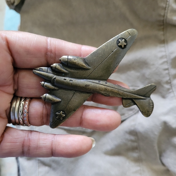 VTG Banana Republic military Jumpsuit shoulder pads and airplane pin - Picture 13 of 15